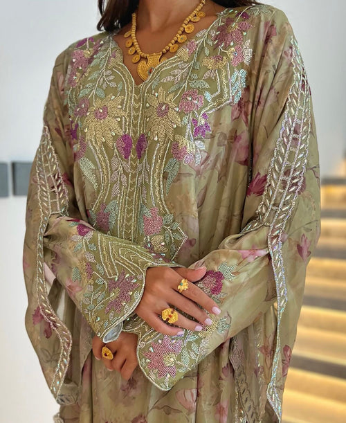 Hand-Embroidered Luxury Mukhawir