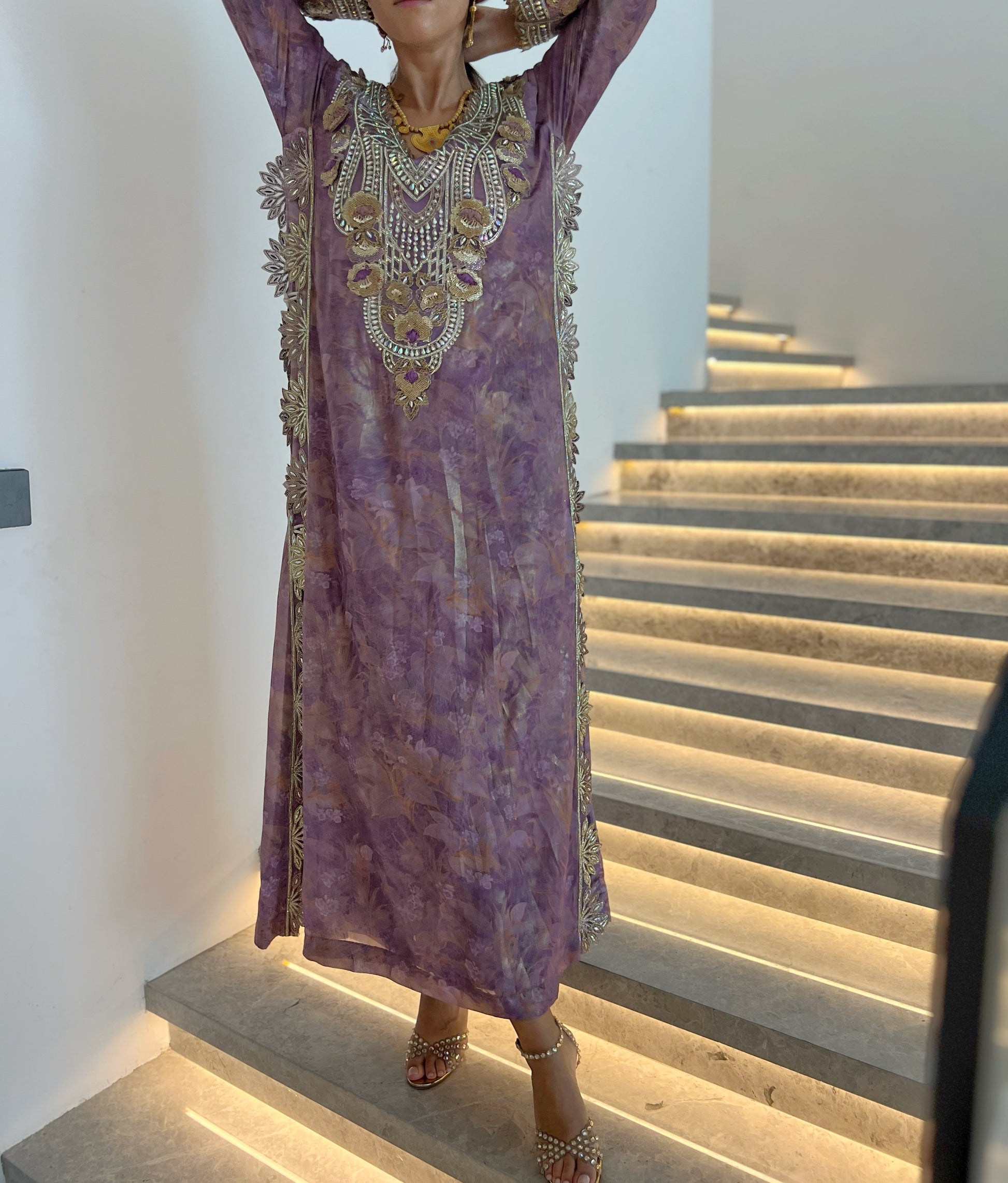 Luxury Mukhawir - Fully Handcraited