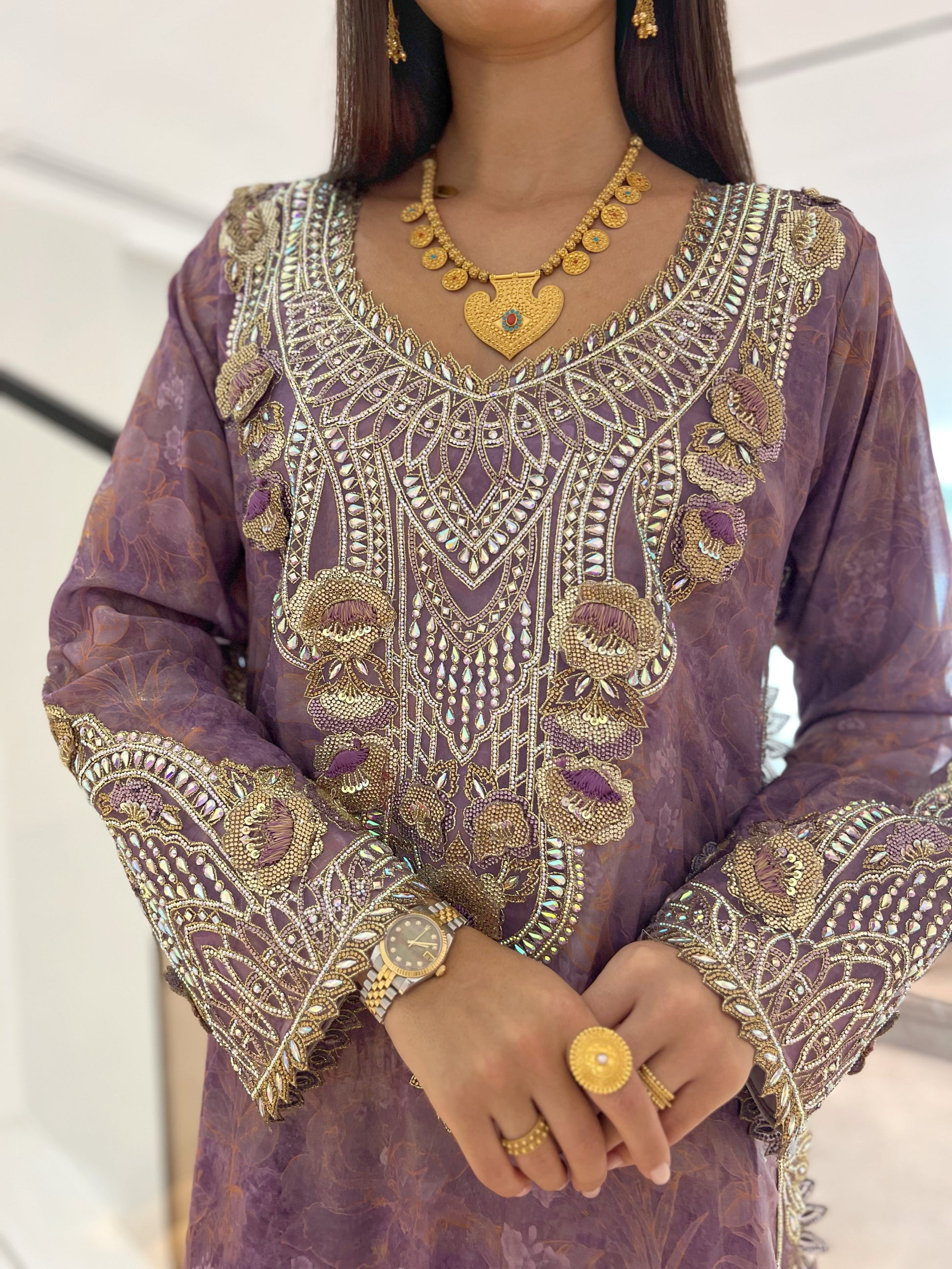 Luxury Mukhawir - Fully Handcraited