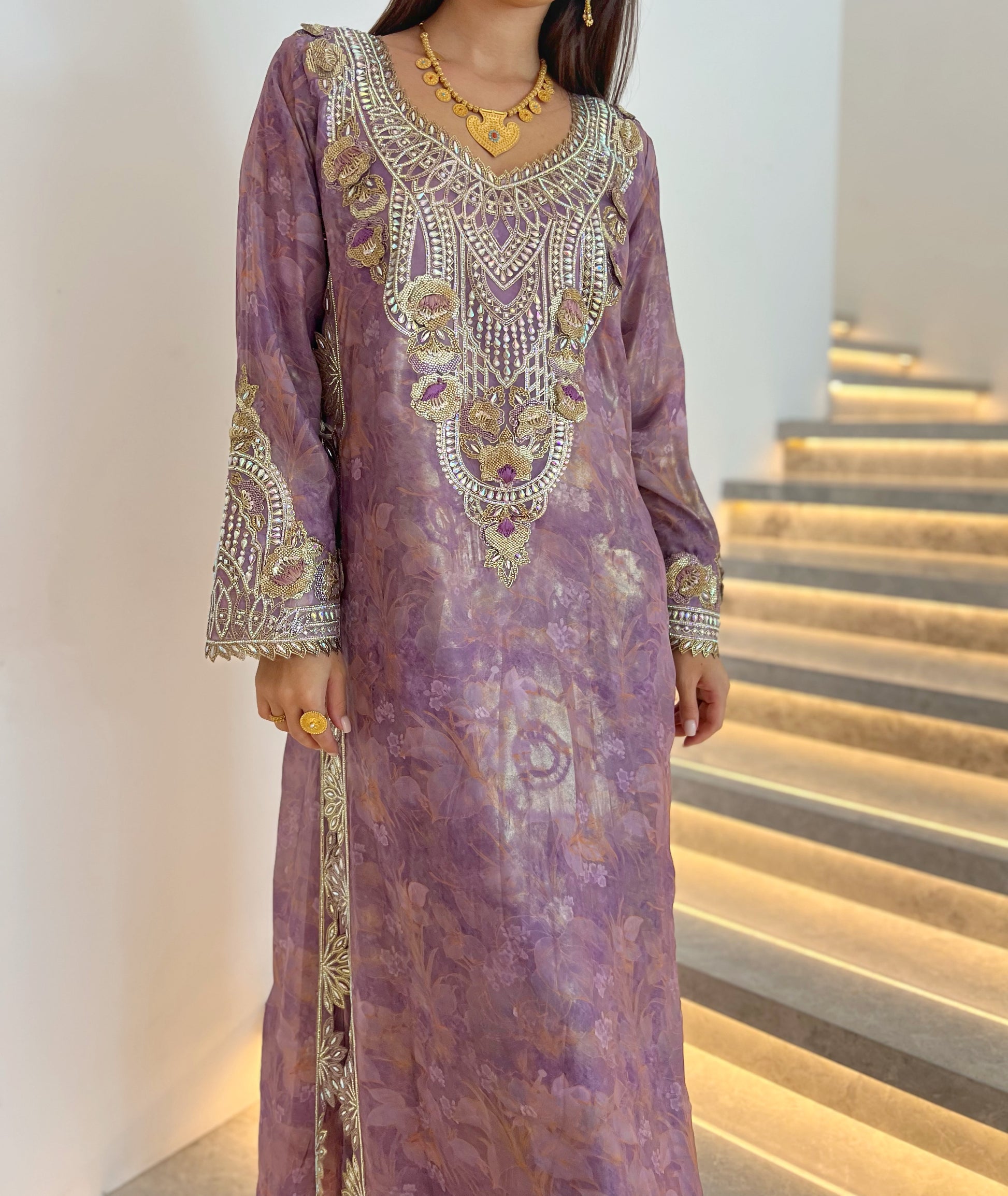 Luxury Mukhawir - Fully Handcraited