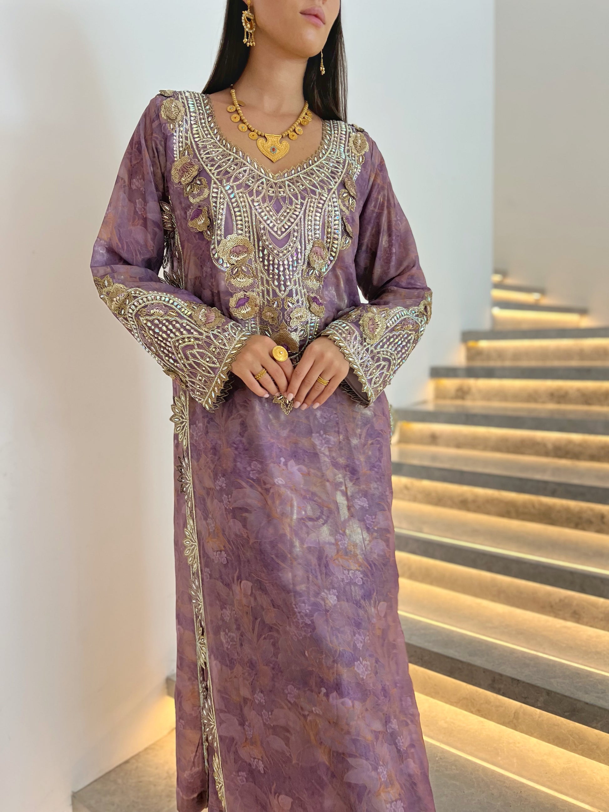 Luxury Mukhawir - Fully Handcraited